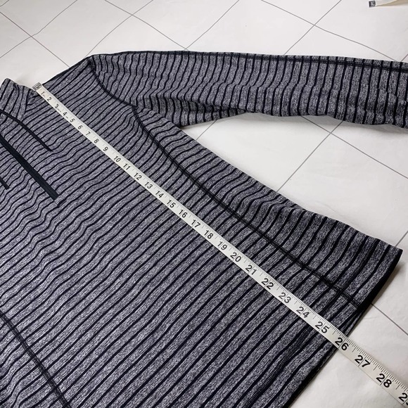 Lululemon 1/2 Zip Mens Small Heather Gray Striped Sweat Session Reflective Run - Picture 7 of 7